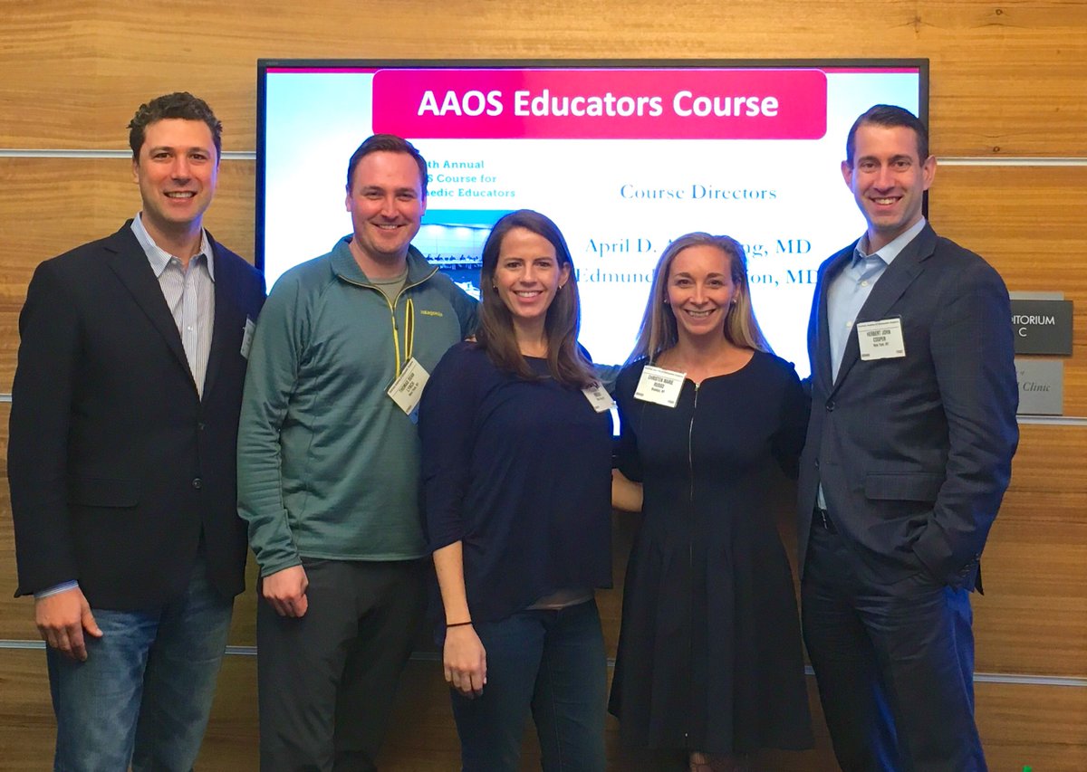 Great time at 2017 AAOS Educators Course with @tseanlynchmd @MIStotaljoint @Pedsorthobklyn & Dr. Lauren Redler @AAOSmembers @AAOS1 @OrthoColumbia