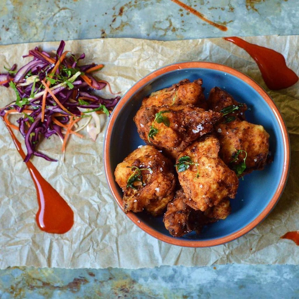 themustardspoon's tweet photo. Kentucky...Fried...CAULIFLOWER! It has arrived people, perfectly cooked cauliflower wrapped up in a crispy &amp; delic… https://t.co/m5hxhZkSDG https://t.co/8thdzn6sAx