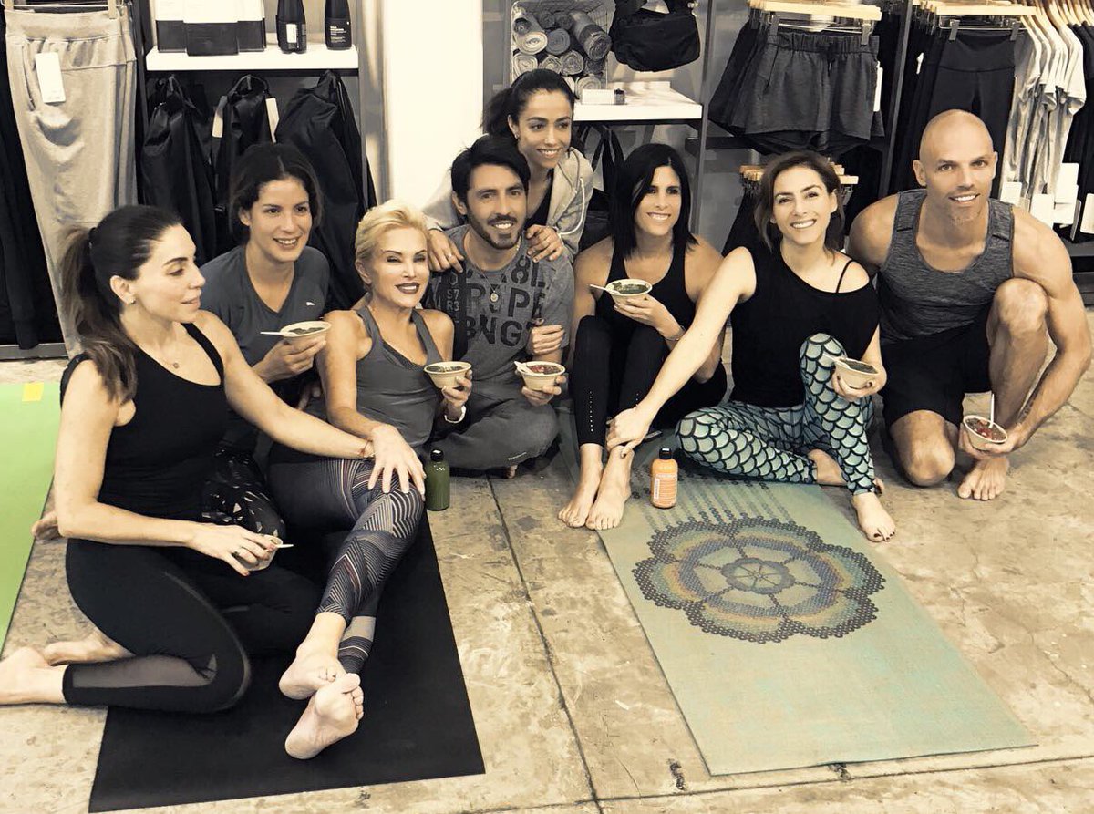 chefyogui's tweet photo. Ya estamos preparados para el 14* @encuentrodeyoga del 10 al 12 de #Noviembre @RoyalPedregalDF #cdmx #mamayogui
#ENY217 #YogaMx #IMY #yogalovers #yinyangpower https://t.co/fdoJZiCyEl