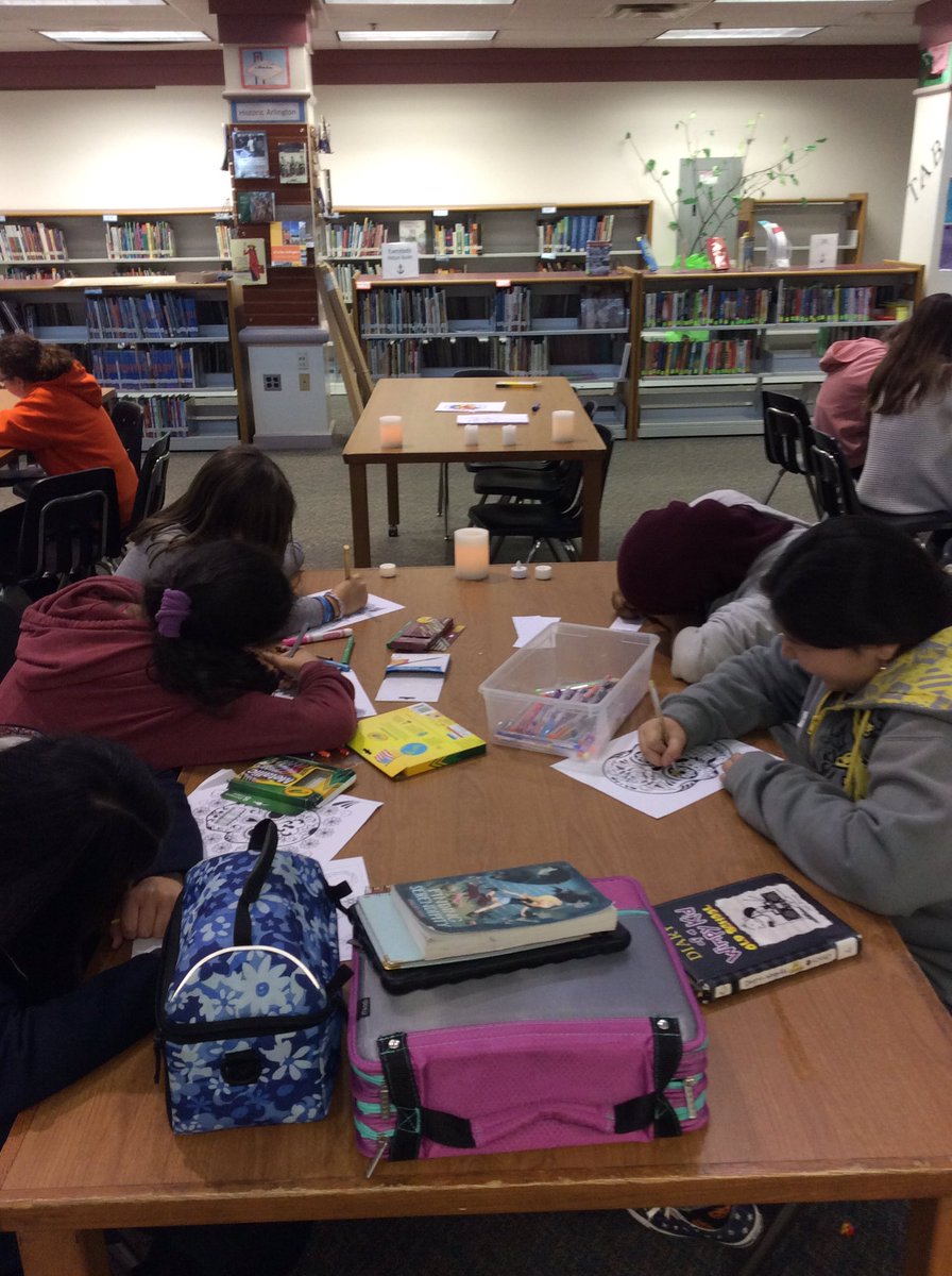 swansonlibrary's tweet photo. #APSLibrariansConnect @SwansonAdmirals to #coloring by #candlelight to have a #relaxing start to the 2nd quarter https://t.co/VKrYa8mj51