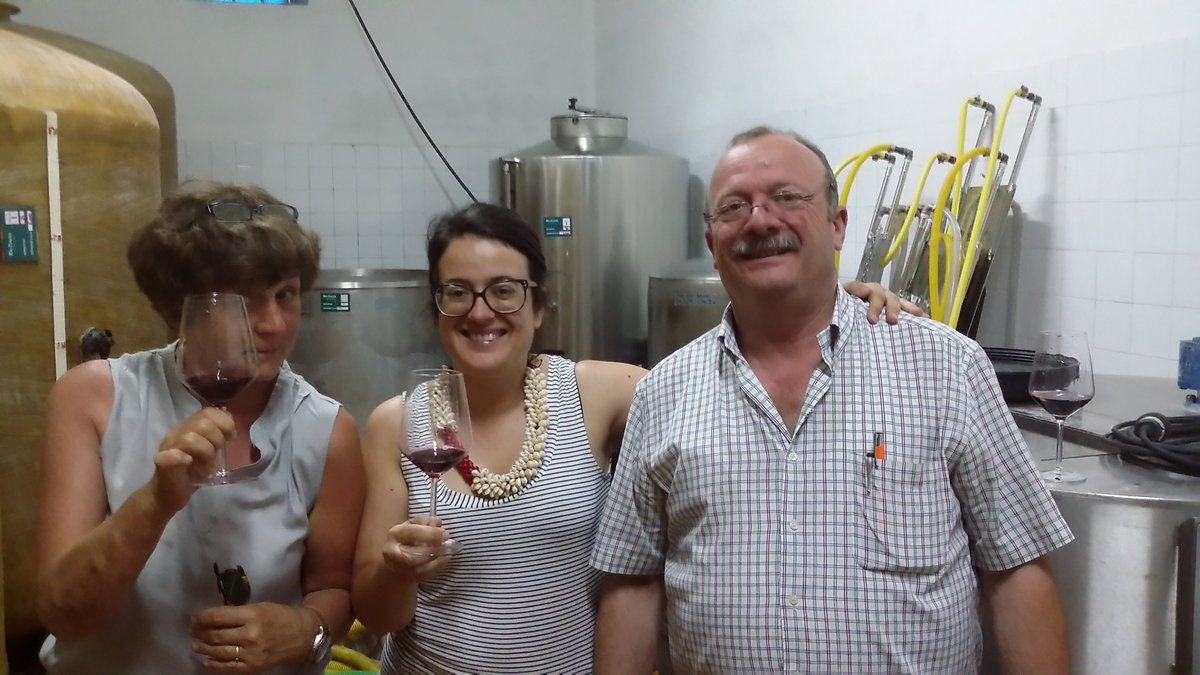 BodegasChaves's tweet photo. Ana and Frans Maes #pilgrims from Belgium, came to visit us. They love our Castel de Fornos #Albariño and #Red from Rías Baixas. We hope to see them soon.
#riasbaixasalbariño #purechoice #winelover #voicesofalbariño #findtheway #Way #SantiagoCompostela #bodegaschaves #Galicia https://t.co/u4lHWdkOgl