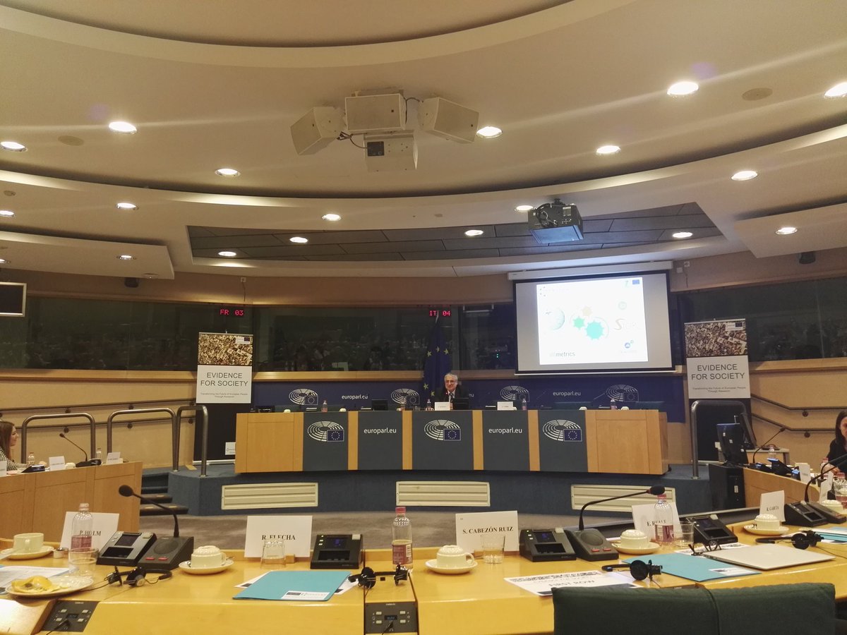 anavidu's tweet photo. Success makes research sustainabile #evidence4society People change but also research and researchers change @IMPACT_EV We are passionate for a better society @R_Flecha Let's begin! @EU_Commission https://t.co/PGyL8a3Ou6