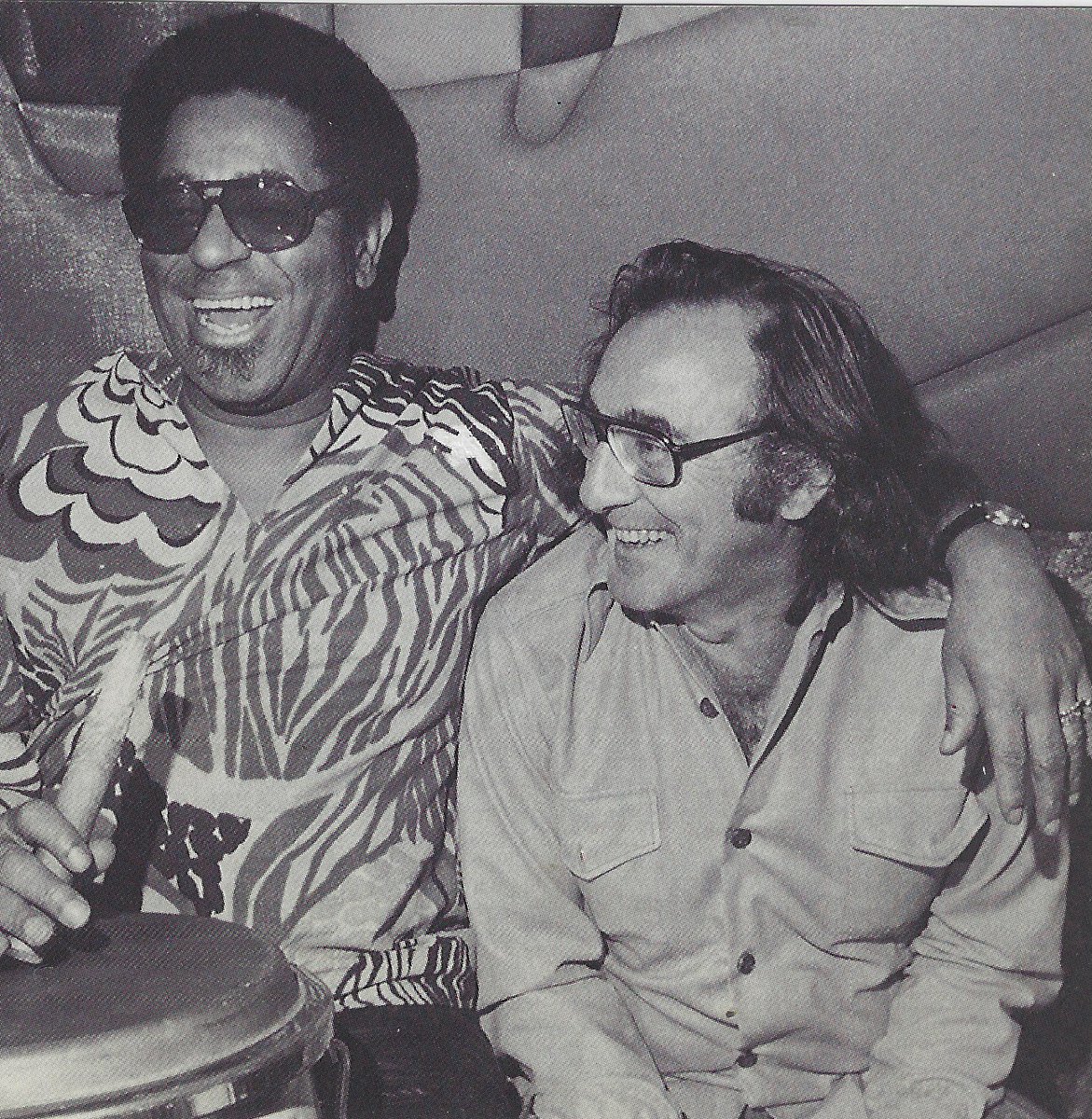 Time_Mainstream's tweet photo. Bob Shad with the hilariously talented Dizzy Gilespie in Hollywood 1970 #mainstreamrecords https://t.co/5ljp6Z5Zeq