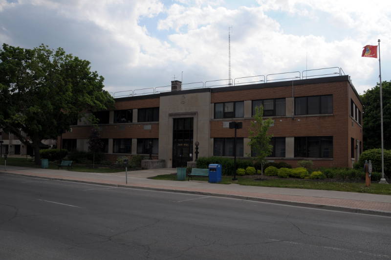 Cornwall looking at 4.3% tax levy to start bit.ly/2zreyjr #cwlpoli #CornwallON #taxes https://t.co/15Z1Zz1dn8