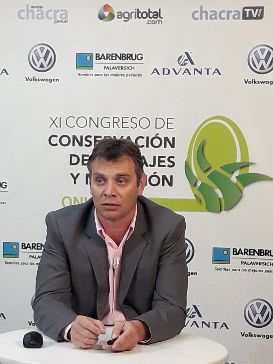 rodriguezcarina's tweet photo. #AHORA #Congreso de #Forrajes ONLINE Todos los especialistas! En #ChacraTV o https://t.co/vxLGihrg6g y seguilo en VIVO. https://t.co/idQkYulch2 J.P.Russi #Rusitec "en un feed lot los resultados económicos tienen mucho q ver con la eficiencia en cada etapa" https://t.co/t27GKHh16W