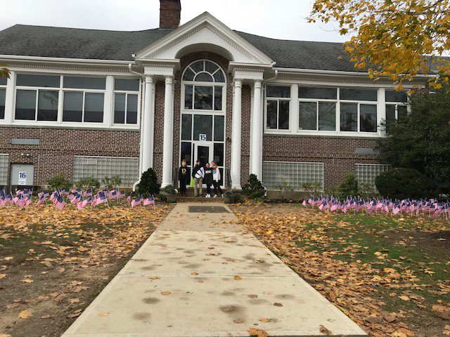 MrsDodichFH's tweet photo. Knollwood's Second Annual Veteran's Day Flag Ceremony.
#Veteransday #Flagsale #WoundedWarrior #Taps #Pledge #FHleads https://t.co/XiBwlHmvRJ