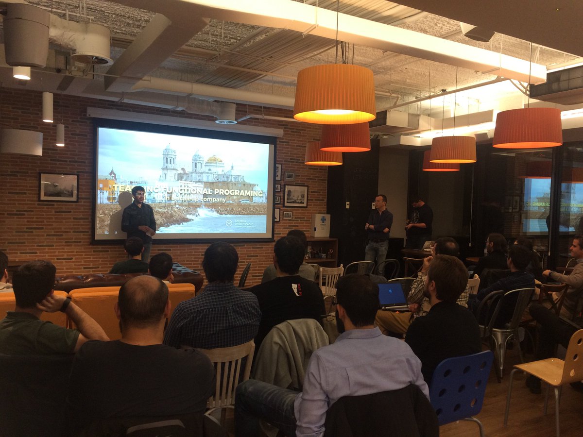 KotlinFuncional's tweet image. Empezando el meetup de @MadridScala! Streaming aquí: youtube.com/watch?v=AmxSGR…