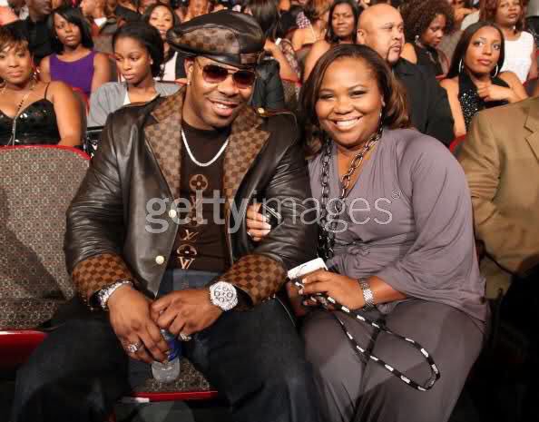 Detroit Griot on X: Busta Rhymes wearing a Dapper Dan Louis Vuitton  leather jacket with Kangol hat.  / X