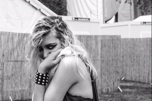 brigiibal's tweet photo. OH MY GOD! 💞💞💞 #hannahmeadowsphotography #taylormomsen #tprtour2017 https://t.co/xUtk0R84ed