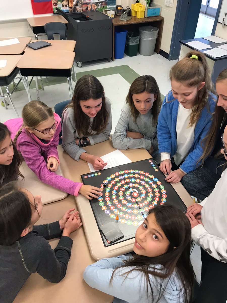 MrsDodichFH's tweet photo. Math Games and Inky Puzzles in Mr. Dodich's class today! @DodichW  #FHleads https://t.co/HcjYiPB9nO