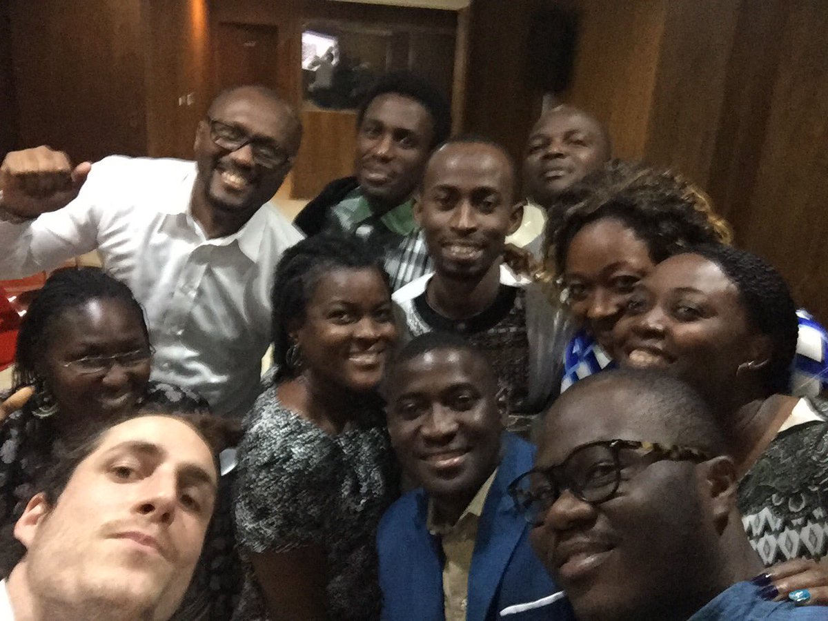 OrangeLearningT's tweet photo. Un souvenir mémorable pour une belle formation ! J'en ai oublié mon chargeur :D
#KeepGoing #EncoreMerci et surtout... #EncoreBravo ! #SocialWorldIsYours https://t.co/6HNpBBuKjD
