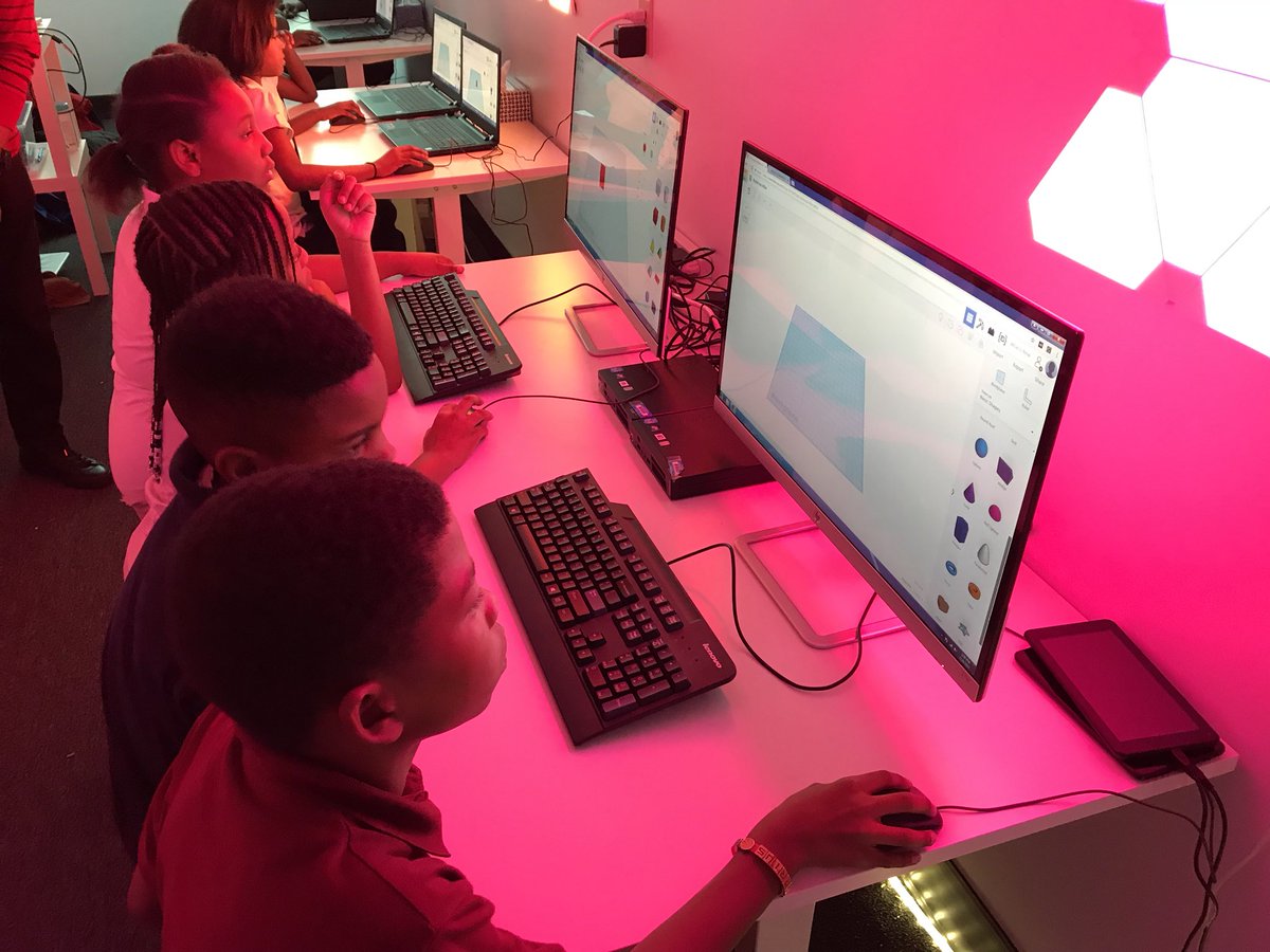 MSCSK12's tweet image. We challenge students to “think outside the box,” but thanks to a partnership with @Cloud901TeenLab, @CummingsEagles1 have a unique #BuildingBox learning environment for all their STEM activities!