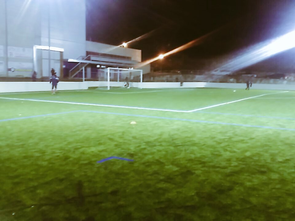 Ayozaurus's tweet photo. Los jugadores calientan en Iturtxipia. @CDIdoya vs @CDIruna J.7 (aplazada) #Tercera #Navarra https://t.co/MRTjz0Y6Lf