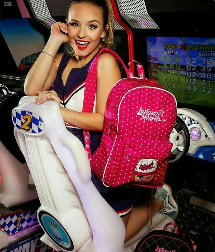 larimanoela's tweet photo. O que acharam da minha nova coleção #LarissaManoelaByBiro? 😍
Acessem: https://t.co/w0E0hpnCCv https://t.co/n8GTeBg2kv