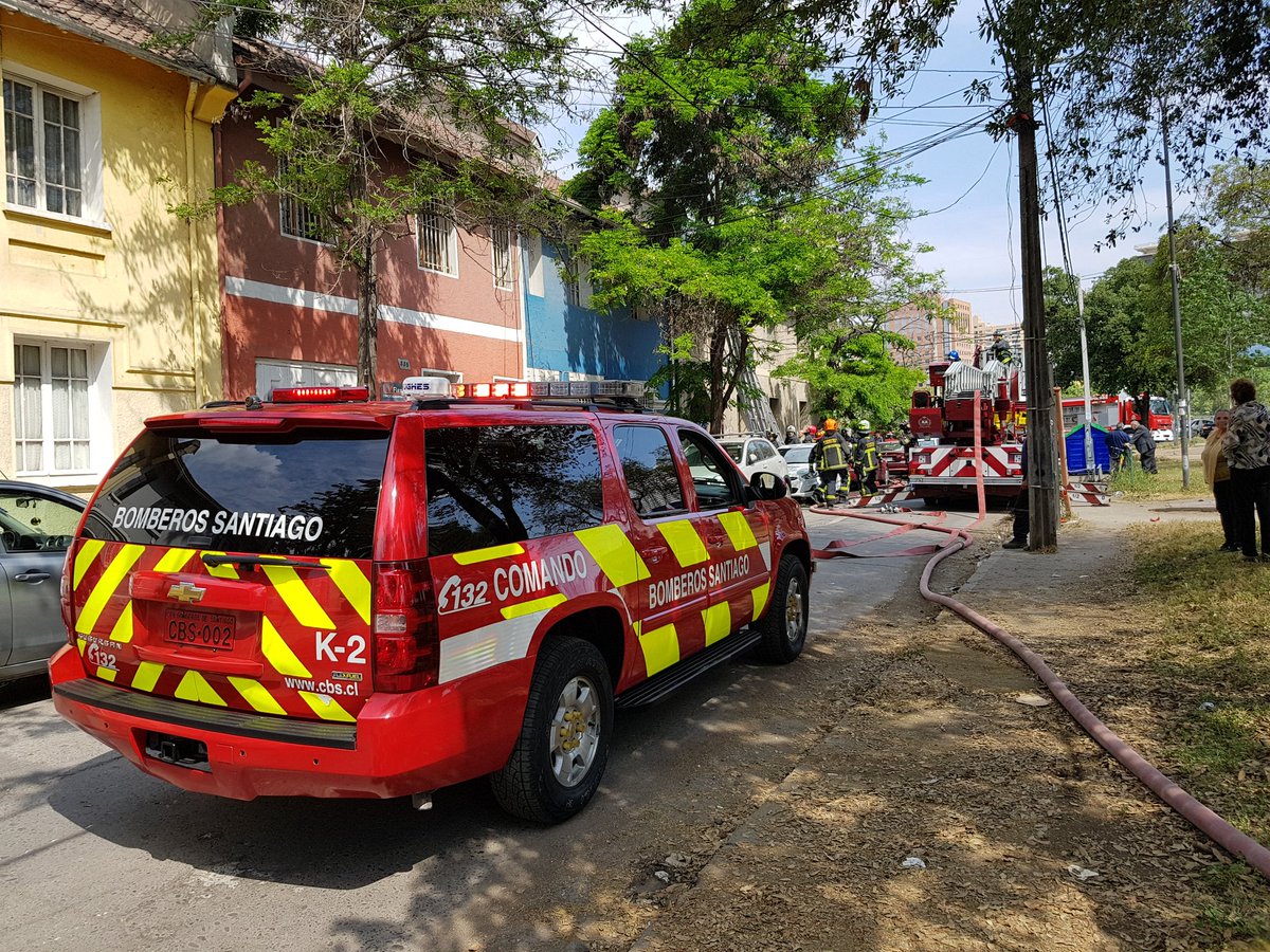 kike_jma's tweet photo. Incendio en lastra @cbsantiago @EsmeraldaCBS @Novenacbs @duodecimachile https://t.co/MZuaiV4Mot