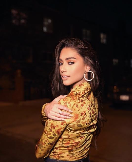 chiqme's tweet photo. Don't let anyone style your models for your next photoshoot. We have reputable stylists like Belkis Rodriguez | https://t.co/c10J434gUp https://t.co/afabfSiKXZ