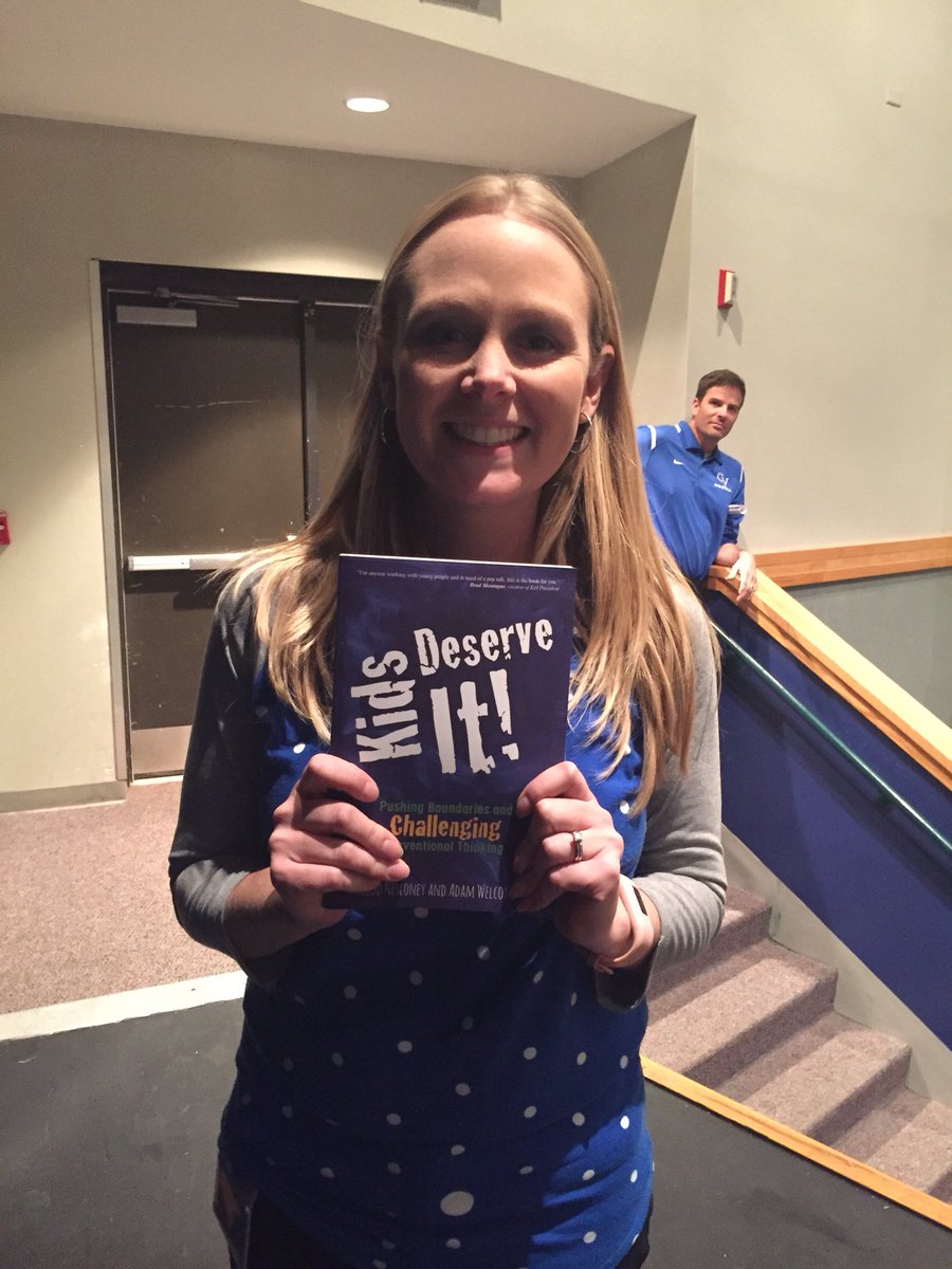 GVEdCamp17's tweet photo. Congrats to @gump_brandi for winning this great book from @KidsDeserveIt at #gvedcamp Thanks @burgessdave https://t.co/zUAk5EgxRc