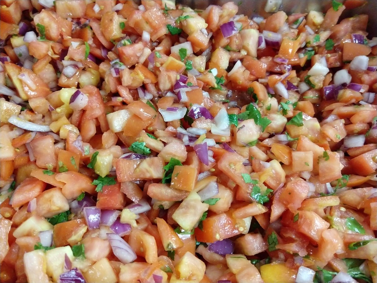 Thx for having us <a href="/FPGBilingue/">FPG Bilingüe</a> &amp; <a href="/SenoraYeli/">Yeli Carreno</a>. Chef Jordan &amp; RD Lynne (<a href="/LKPrivette/">Lynne Privette</a>) enjoyed teaching 250+ students abt Pico de Gallo's significance! <a href="/chccs/">Chapel Hill-Carrboro City Schools</a> <a href="/ChartwellsK12/">Chartwells K12</a>