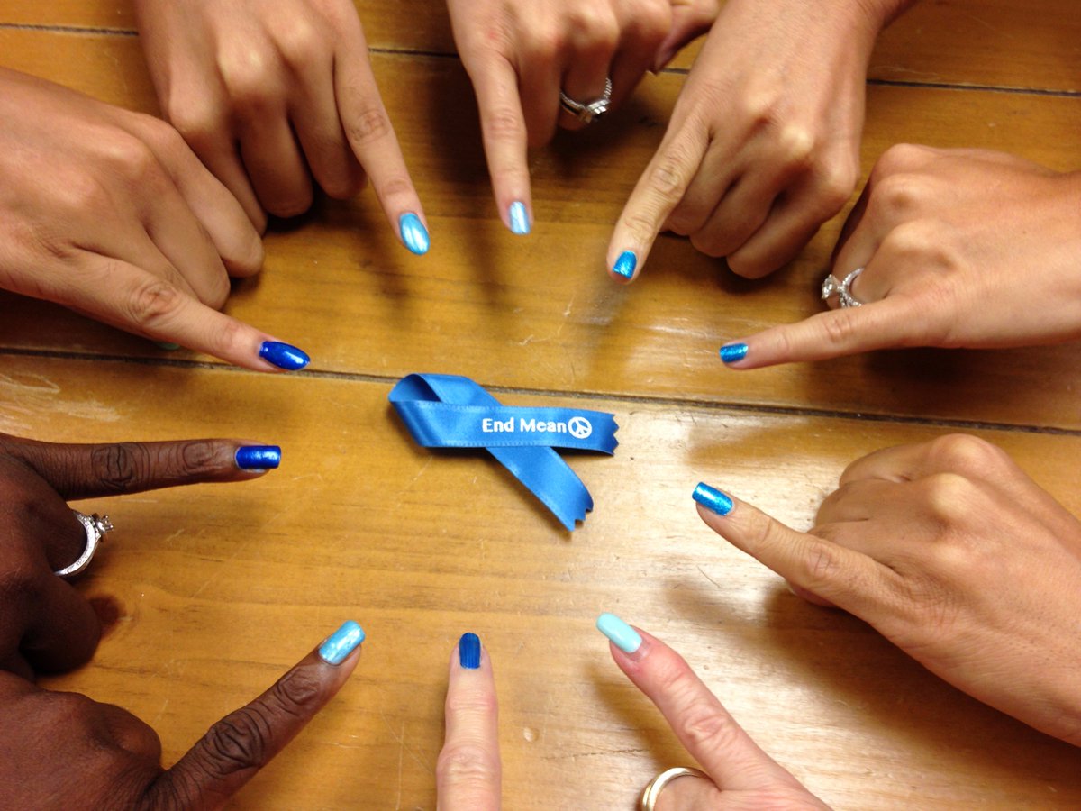 ChoozPeace's tweet photo. Anti-Bullying Week 2017: Wear your Blue to End Mean "Got Blue Pinkies?" "Post yr "Pinky Promise" picts in solidarity to stand up 2 bullying #chainofnice @DiversityBCPS @browardschools @CSCBroward @UnitedWayBC https://t.co/BdiHqooL6B