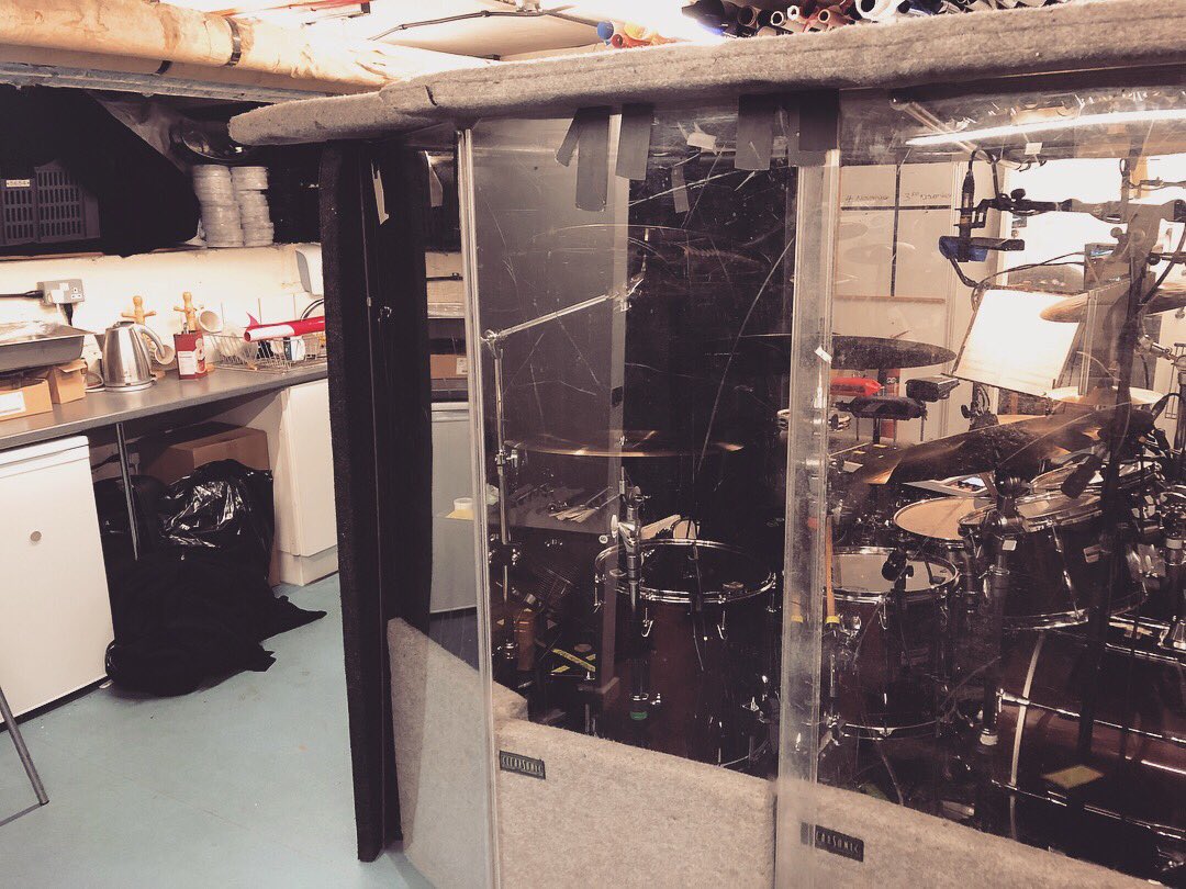 MB_Drums's tweet photo. This week, coming to you live in Barnstaple... from the kitchen! Someone put the kettle on! #remotedrummer #barnstaple #josephuktour https://t.co/s9G3aKYTbx