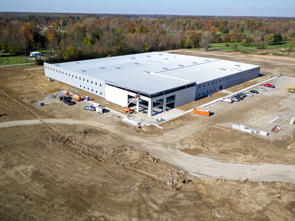 HallAluminum's tweet photo. A job we are installing some storefront material at Continental Diamond Tool. Nice looking building! #morken #aerial @Kawneer https://t.co/OaVwguoe8B