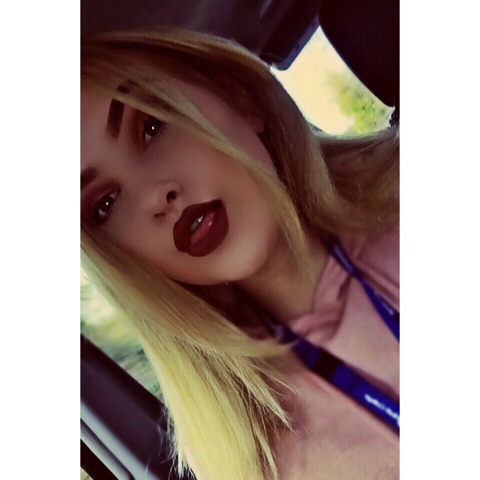 smythebae's tweet photo. Had a glow up since I last used twitter 😂🤙🏻❤️ https://t.co/8Gp82mpSzC