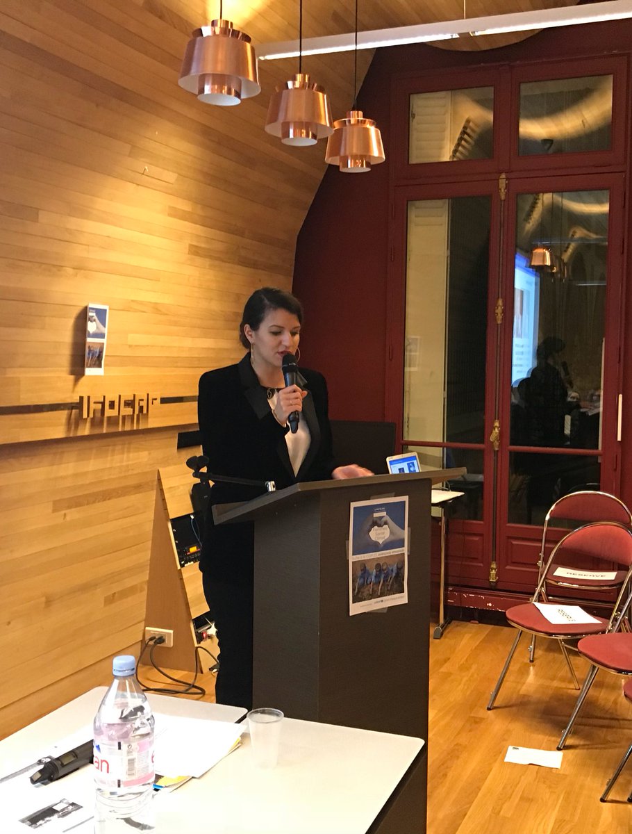 MooshonCrypto's tweet photo. « Les femmes sont les premières victimes du dérèglement climatique » @MarleneSchiappa lors de la conférence de présentation du du livre blanc avec @UNICEF_france @UReportFrance @Supplementdelle https://t.co/xRlWgRYTHt