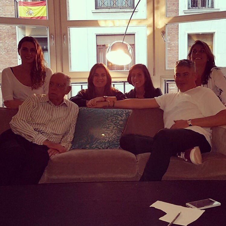 Hoy con <a href="/Borisizaguirre/">Boris Izaguirre</a> en <a href="/micasaeslatuya/">Mi casa es la tuya</a> ,eres maravilloso y tu padre fantástico!Gracias por grandísimo día!😘@bertinosborne <a href="/telecincoes/">Telecinco</a>