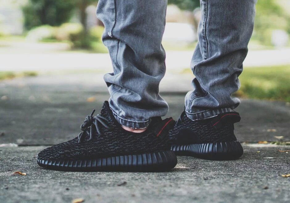 kingbelltorres's tweet photo. Yeezy Boost 350 "Pirate Black" (AQ2659): $139.95 (https://t.co/nJJO7Kr8iL) https://t.co/7xClUeKBBB https://t.co/xy4g4qRIwg