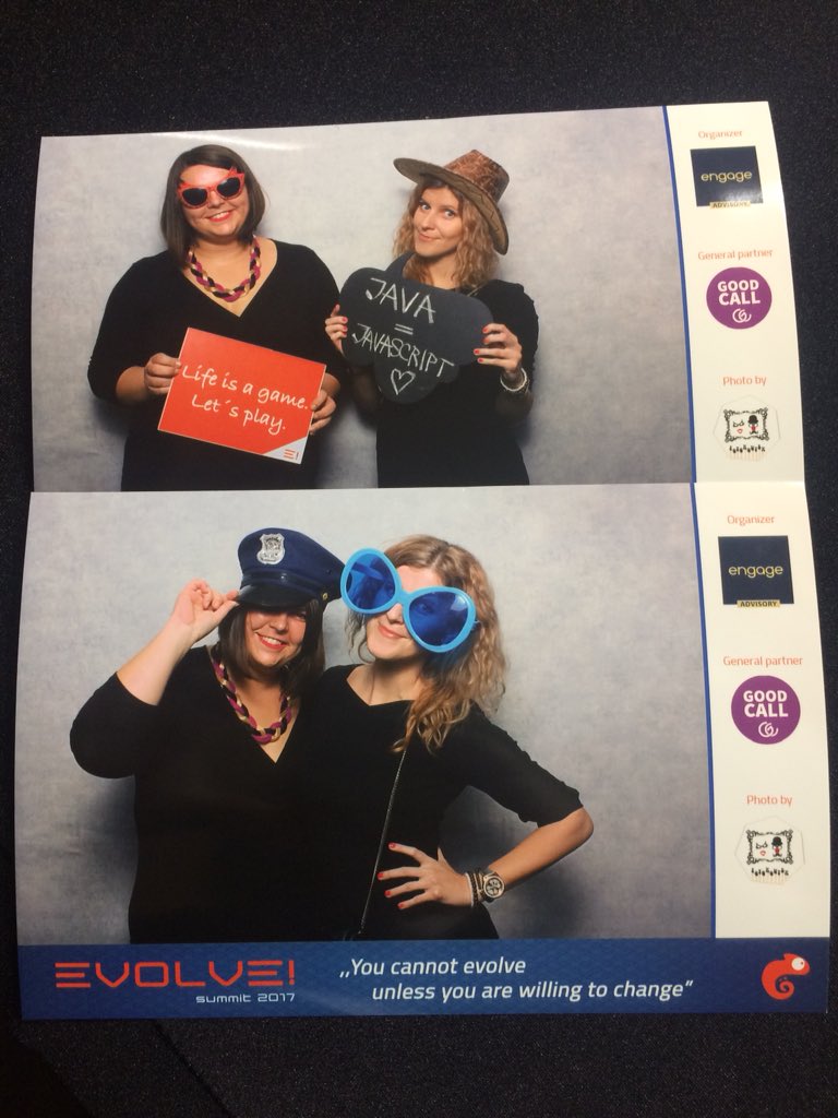 AlenaTilpova's tweet photo. #evolvesummit #afterparty #javaISNOTjavascript :-) @AdelaKolibova https://t.co/DGbO2cz4us