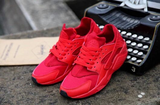 kingbelltorres's tweet photo. Nike Air Huaraches (4 Colors): $69.95 (https://t.co/Bm8sI88d66) https://t.co/KfteAzU3ps https://t.co/TZq4OdOc0x