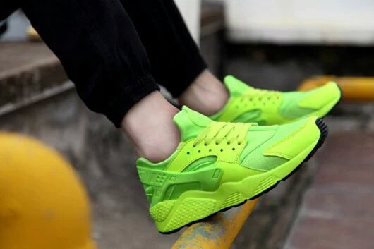 kingbelltorres's tweet photo. Nike Air Huaraches (4 Colors): $69.95 (https://t.co/Bm8sI88d66) https://t.co/KfteAzU3ps https://t.co/TZq4OdOc0x