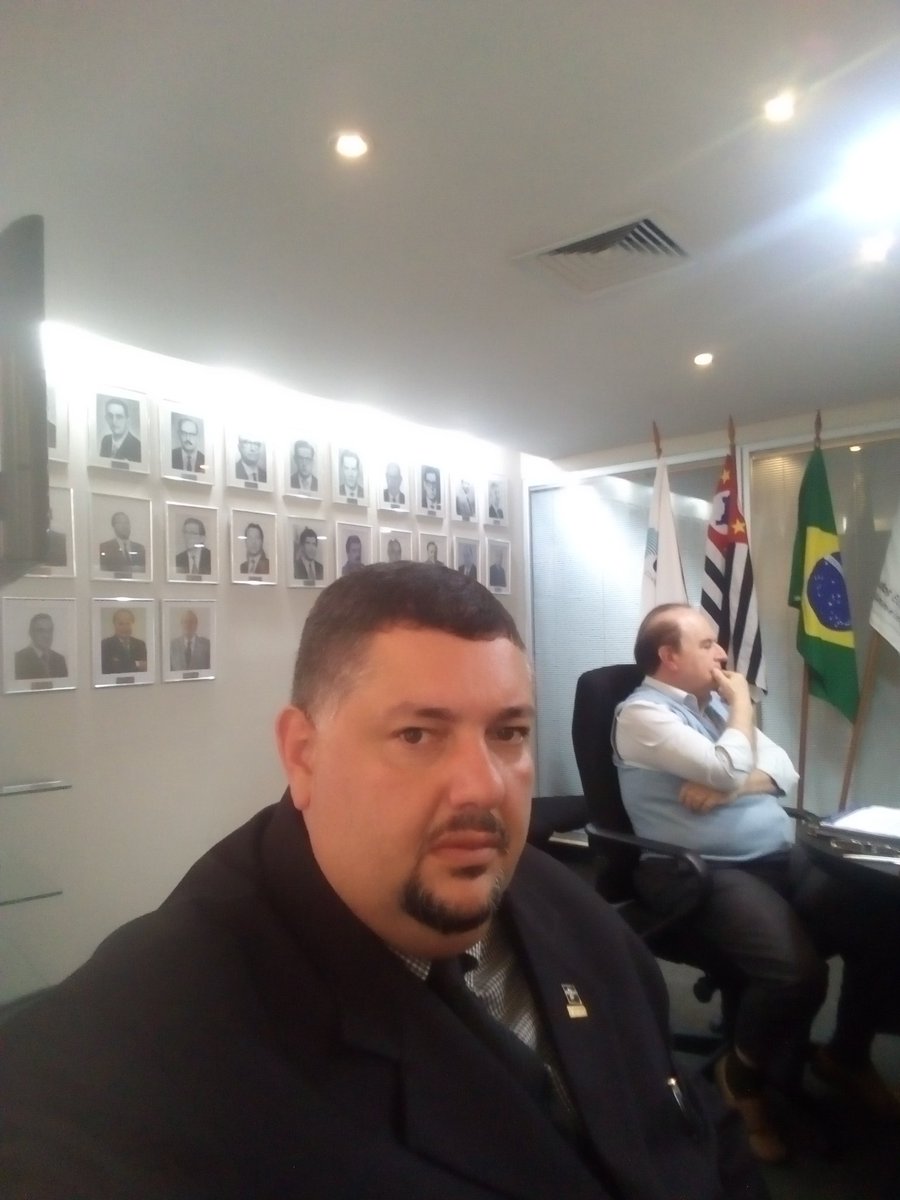 silvazr's tweet photo. Reunião do conselho dos economistas de São Paulo, presidente Prof. Manolo e eu de Delegado Municipal. #coreconsp #reuniaodoconselho #aprovacaodoorcamento #delegadosemacao https://t.co/nP81zjUFnA