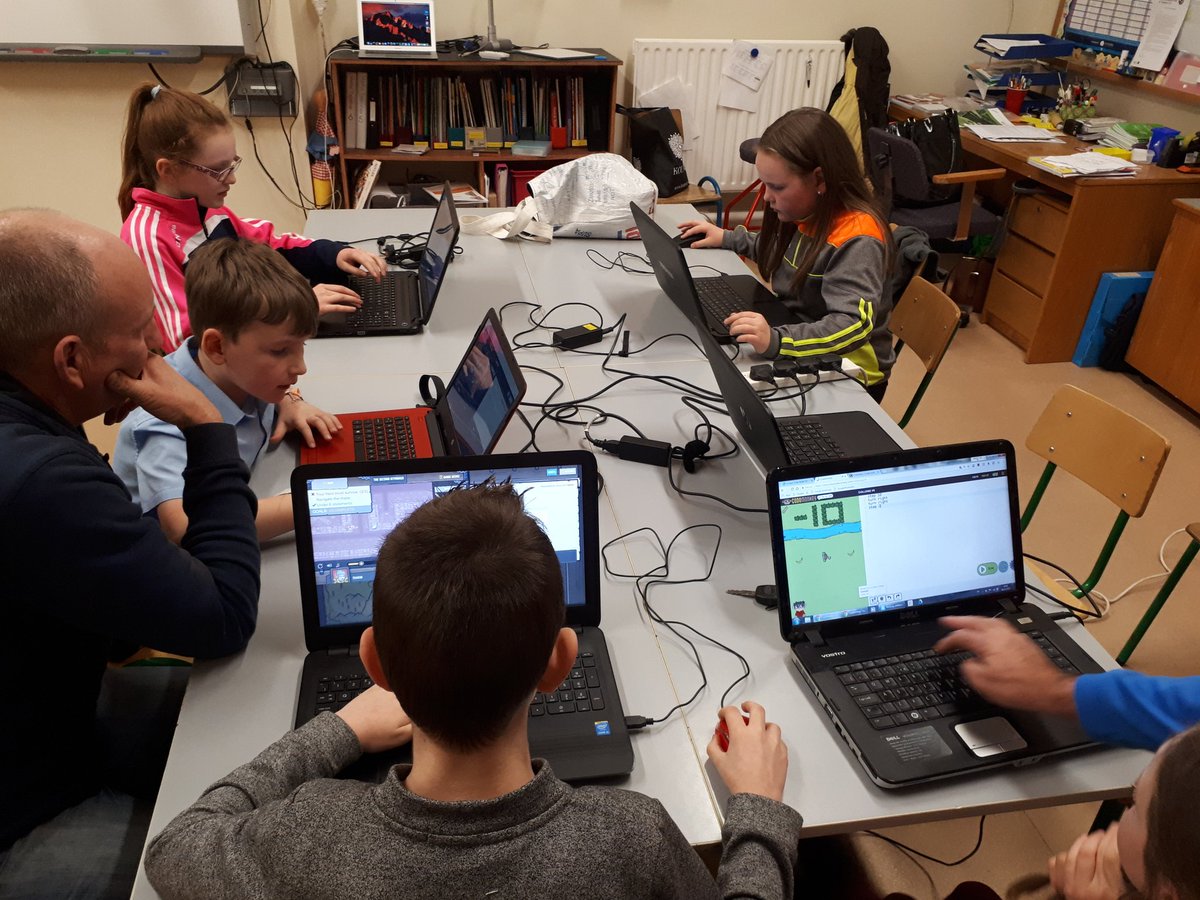 eyrecourtdojo's tweet image. Having fun with @CodeCombat and @CodeMonkeySTU on our first evening back at Eyrecourt Coderdojo. #wintercoding #coderdojo @CTribune @ballinasloeEDIC @BallinasloeLife Open for new members!