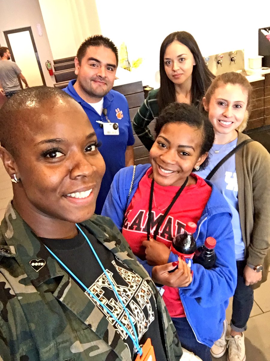 MissBuck_NBE's tweet photo. Early Release Days gives us time for #teamlunch. I ❤️ my teammates. #2ndgrade @HumbleISD_NBE @MrsCollier_NBE #NBE #Proud2BeHumbleISD https://t.co/0KRCs4lwR3