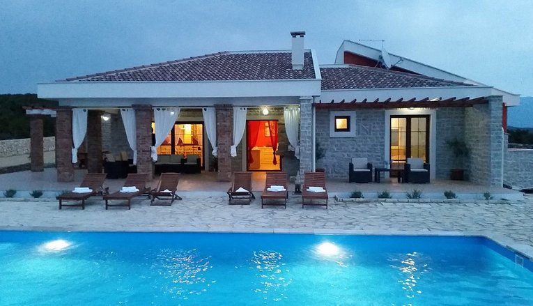 Lovely secluded villa with private swimming pool and tennis court still available for <a href="/hideoutfestival/">Hideout Festival</a> #Croatia #accommodation #festivals #Novalja