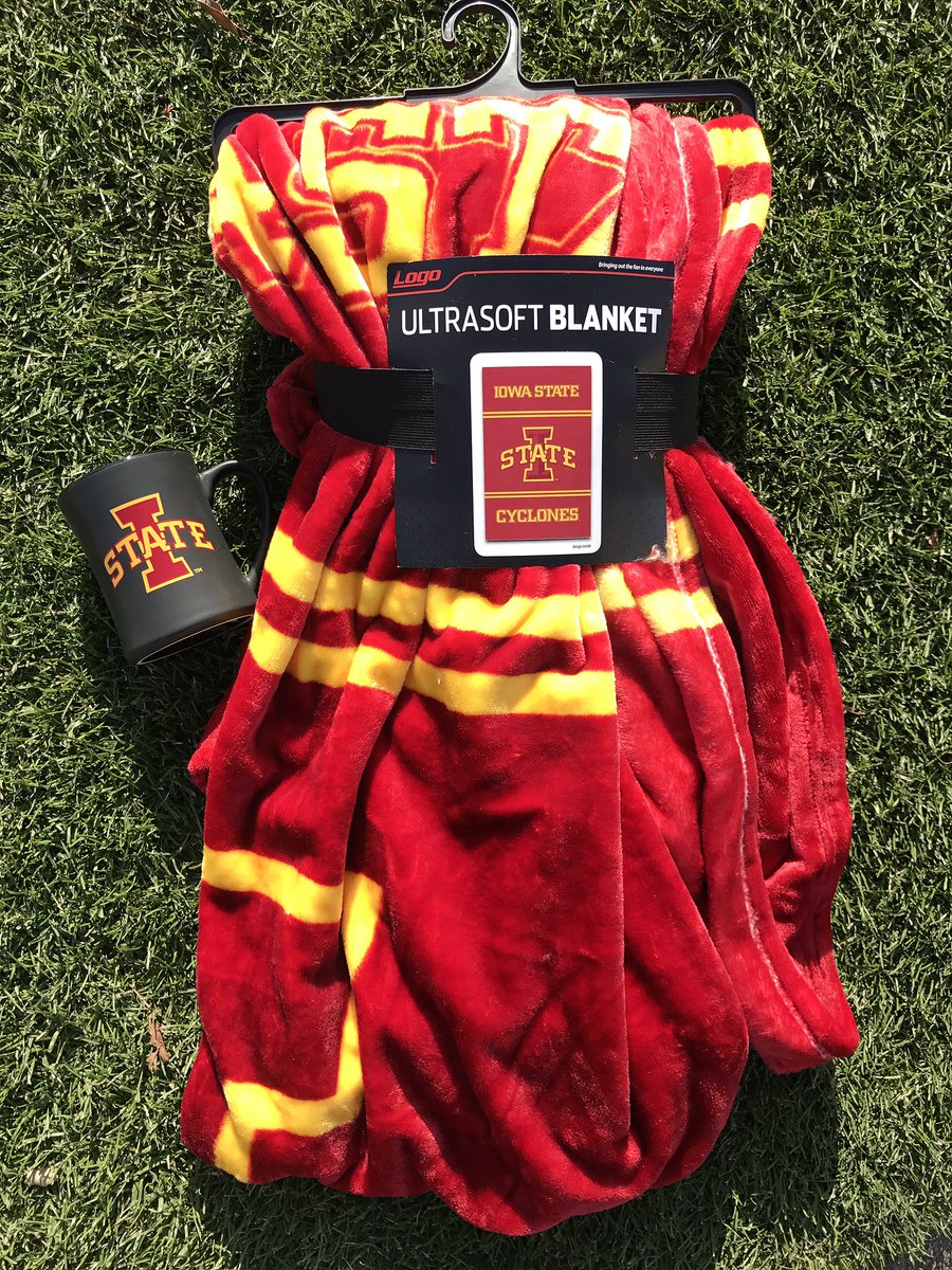 It's a chilly one out there, #cyclONEnation! Stay warm with this Iowa State blanket and mug! 

RT for your chance to win! 🌪❄️