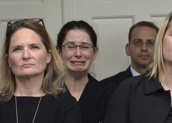 (59) Obama's WH staff not hiding their emotions while he spoke about the Democrats' loss. Unprofessional. But the photo of Miss Crybaby at the back is great. I'd love to have a copy of the wider shot with her in it.