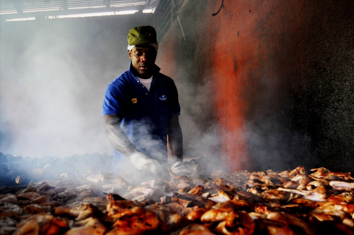 RelaxInJamaica's tweet photo. VisitJamaicaNow: You can't get much bolder than jerk chicken! #CookSomethingBold https://t.co/lYbUq756M9
