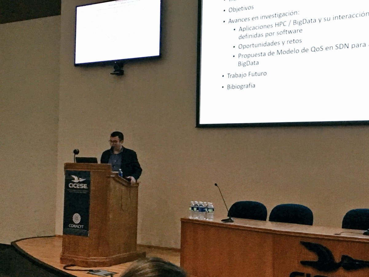 RedMexSU's tweet photo. Presentación de Jose Lozano del @todoscicese sobre “Redes definidas por SW para el cómputo de altas presentaciones” #redmexsu https://t.co/ZWc9ZAKT3K