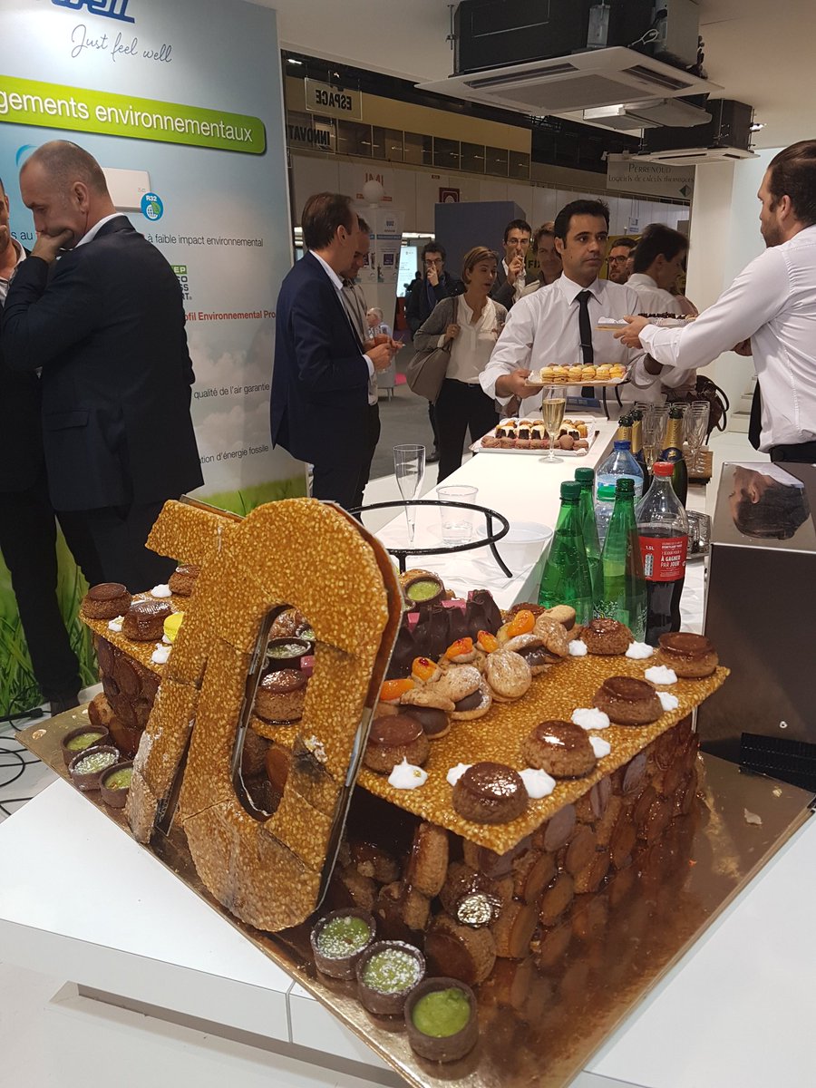 Alexandra_Redin's tweet photo. La temperature est montée sur le stand #Airwell #70ans #climatisation #chauffage #Interclima https://t.co/S5t9CHH1Kd