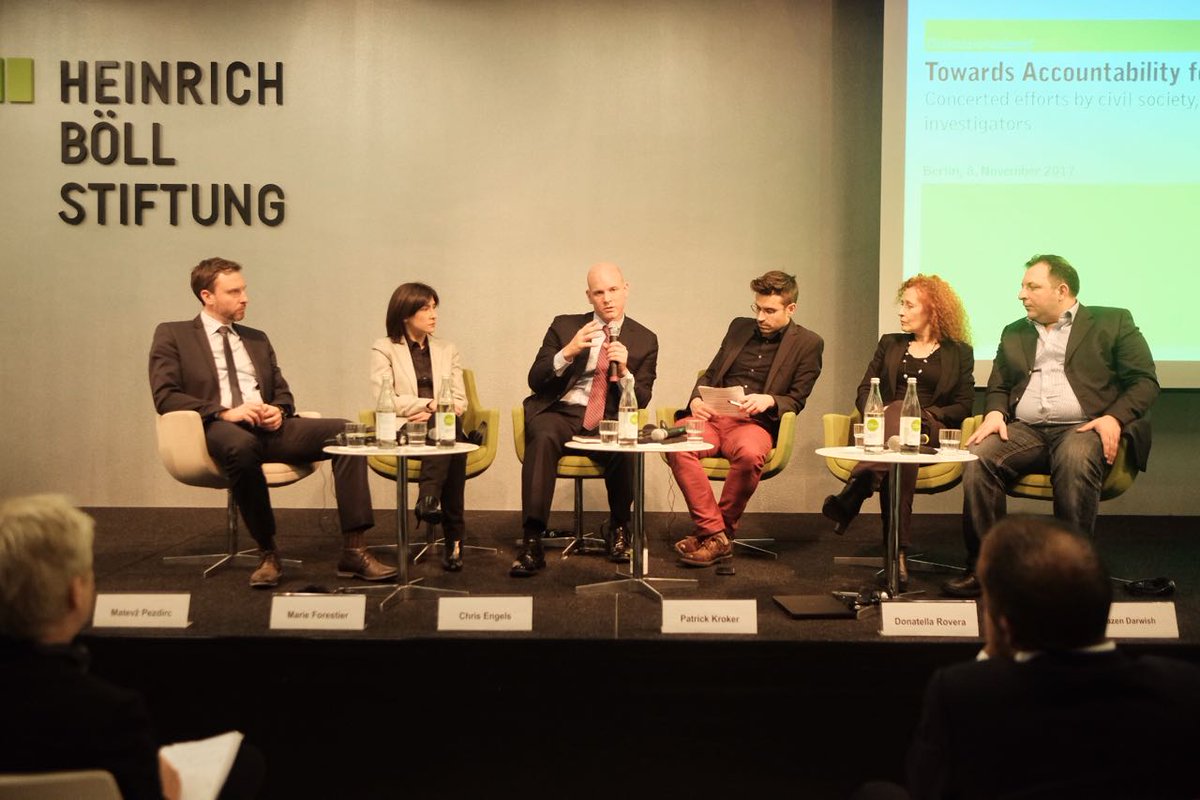 ECCHRBerlin's tweet photo. "Additional 2 crime based evidence U need linkage evidence 4 intl crimes in #Syria" #ChrisEngels #CIJA #Justice4Syria event https://t.co/mZbneQCJpB