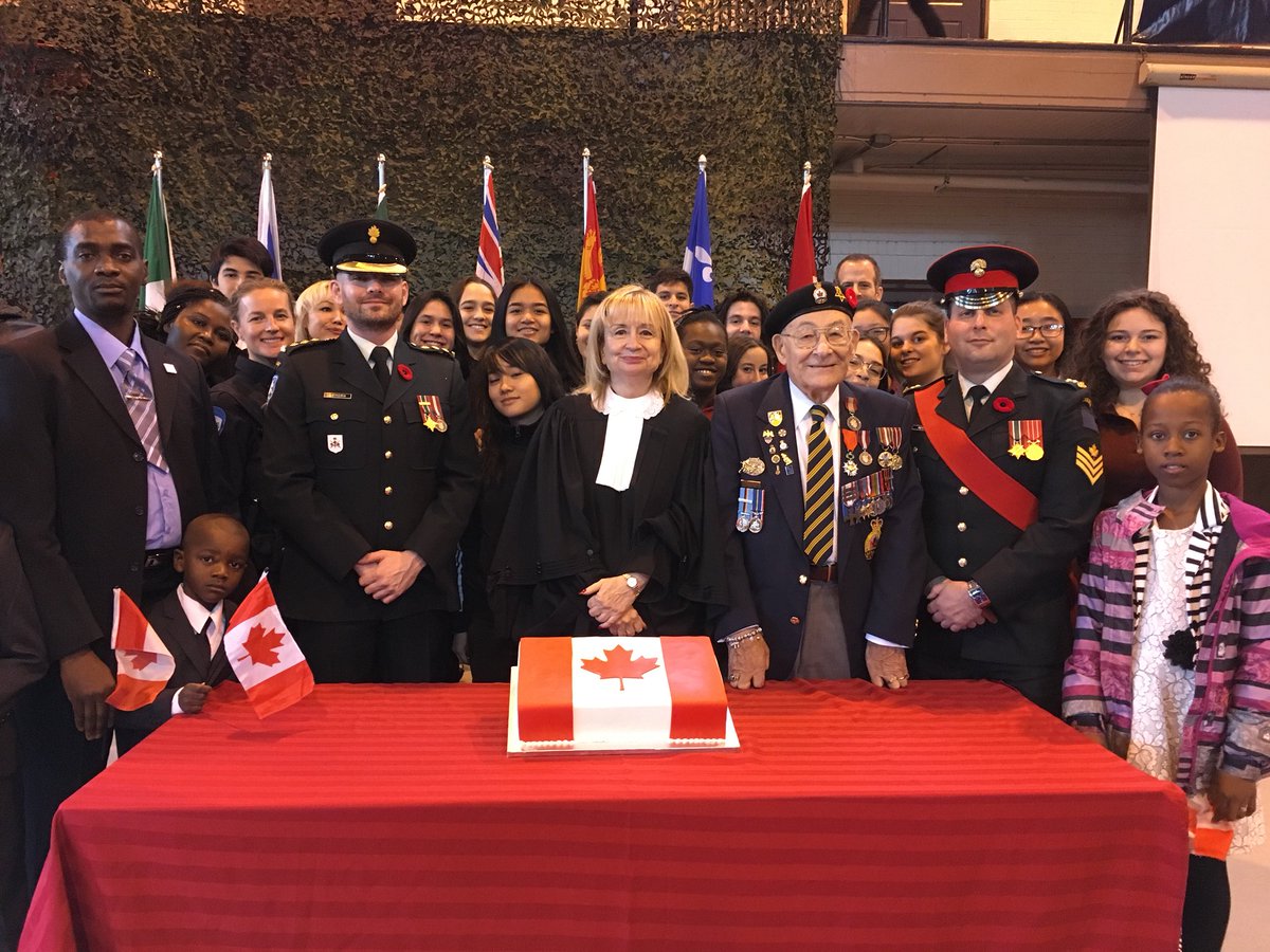 PERSPECTIVES 1 &amp; 2, alongside <a href="/RosemountHigh/">Rosemount Highschool</a> conduct first ever Citizenship/Remembrance Day Ceremony <a href="/CdnGrenadiers/">CanadianGrenadiers</a> <a href="/EnglishMTL/">English Montreal School Board</a> #WeAreEnglishMTL #EMSBsca