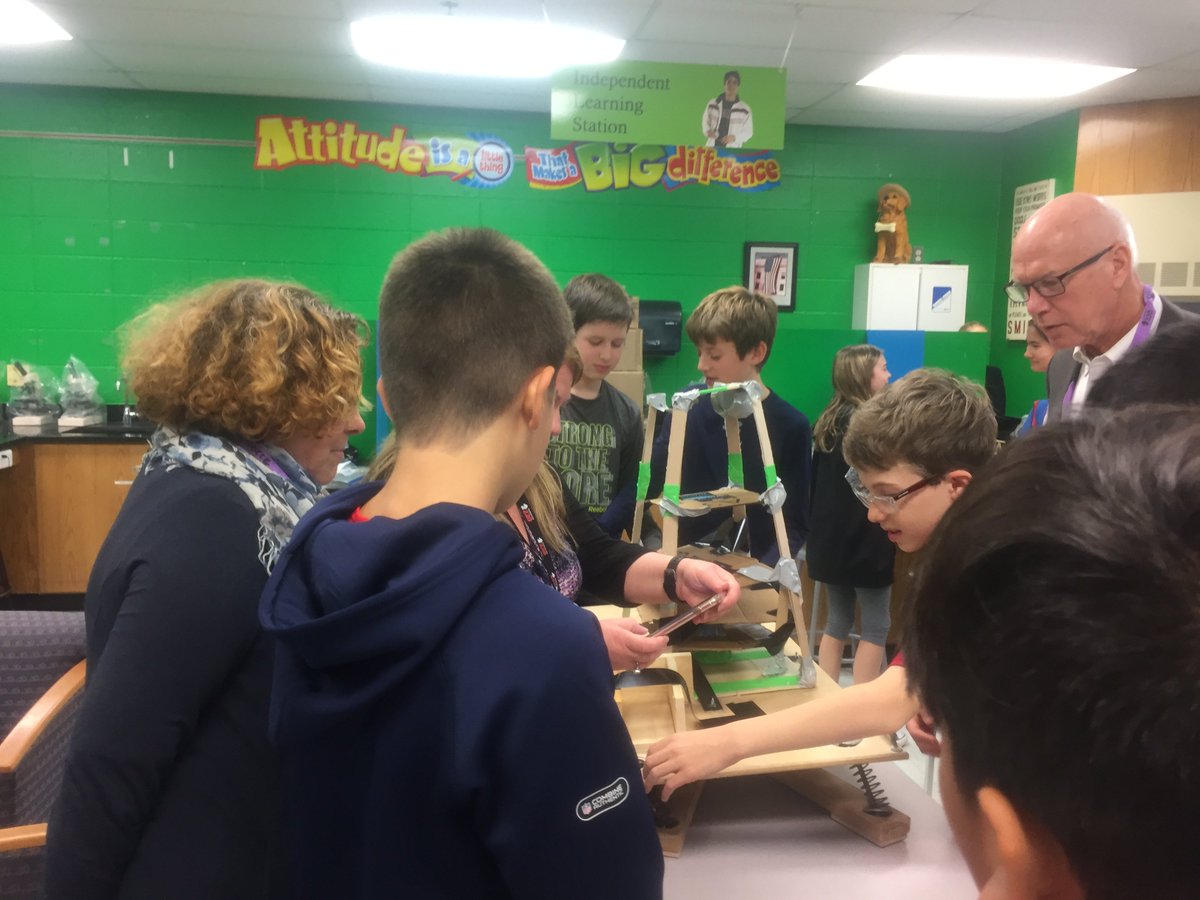 Mrs. Boucek's 6th grade students enjoyed sharing their knowledge with visitors from Apple. They demonstrated their engineering skills when it came to building earthquake resistant structures.#Prairie220 #bsd220
