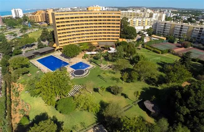 GolfingExp's tweet photo. A proximité de somptueux parcours de championnats au #Portugal , envolez-vous vers  l’hôtel Dom Pedro Vilamoura https://t.co/nffep3X2J1
#sejourgolfportugal #golfportugal #dompedrovilamoura #algarve #sejourgolfalgarve #dompedrohotels #vilamoura #holiday #marina #agolfingexperience https://t.co/2Bc8eardyN