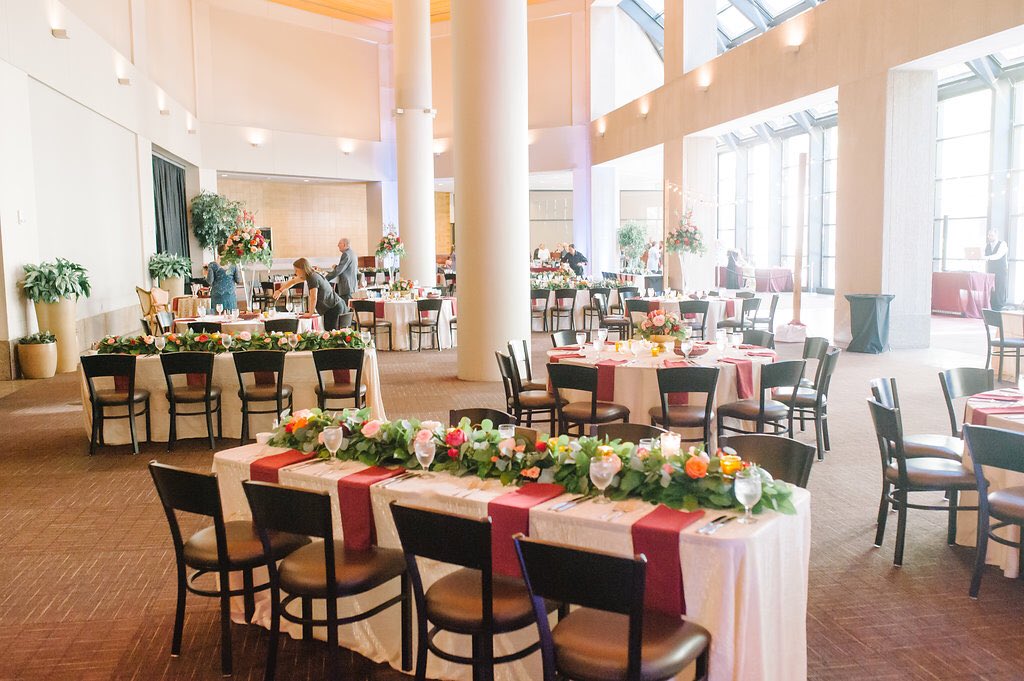 SahmsAtrium's tweet image. Come tour our venue! #engaged #indianapolis #wedding 📸: Shelly Ruth Photography