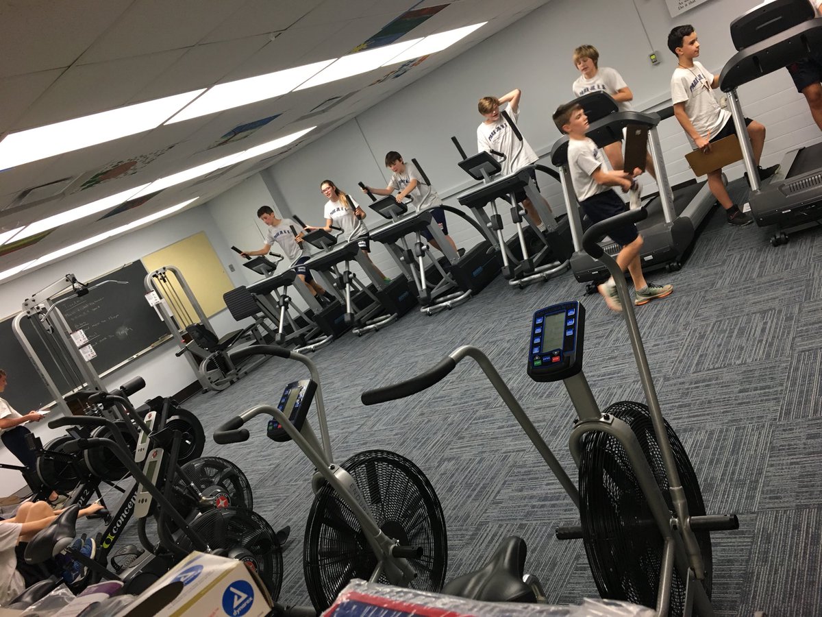 PE putting in work in the new fitness center at Park!