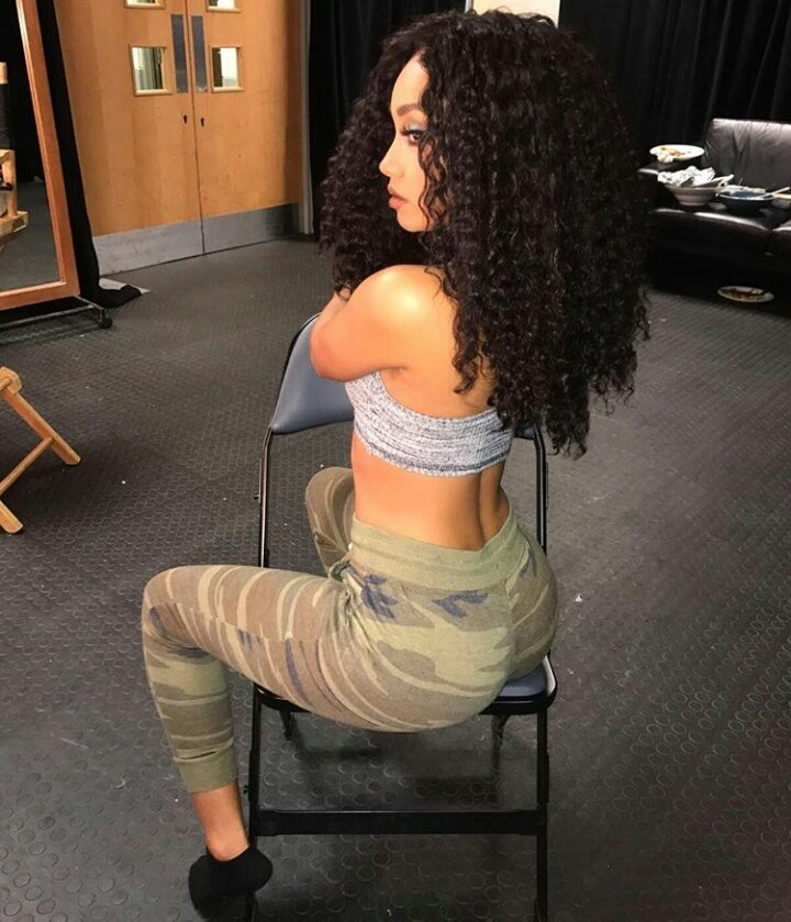 morethanmix's tweet photo. LINDA
MARAVILHOSA
BONITA
BELA
CHARMOSA
DEMASIADAMENTE MUITO PRA MIM
LENDA
BONEQUINHA DE PORCELANA
FRUTO DE AFRODITE
MOANA
POCAHONTAS 
FADA DA BELEZA E DA VOZ
DONA DE MIM E DA PERRIE
NÃO PRECISA FAZER NEM ESFORÇO 
ABENÇOADA POR DEUS
BONITA POR NATUREZA
CONGRATS ON ALL OF YOU https://t.co/8zy7xqhlBV