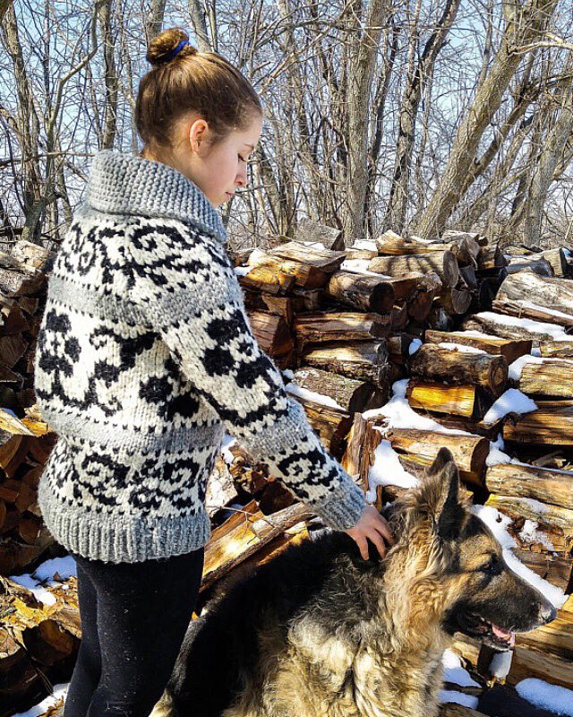 sitkaknits's tweet photo. Thanks for the kind words! ★★★★★ "I recently purchased this gorgeous handmade sweater from Sitka Knits and have worn it everyday in the crisp NW mornings since I've received it....” casey S. 

Check out the full review on my Etsy Shop #sitkaknits #etsyshop #HappyCustomer https://t.co/LnZBBFM5hQ