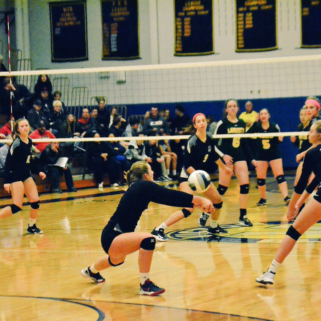 LeRoy_CSD's tweet photo. With @knightsvoll’s decisive 3 set win over LaFayette, the Knights go to 23-0 &amp; advance to the Far West Regional game‼️
This will be a blockbuster matchup vs. @PCS_Panthers (19-2) winners of 4 straight Sec VI Titles.
See you at Daemen College, Fri @ 11am!
#LetsGoKnights💪 https://t.co/COnuJmkgs5